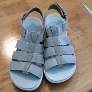 Clarks Cloudsteppers Sandals